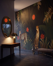 Fresque murale Guépards de Minuit dans une entrée d'hôtel particulier, papier peint panoramique sur mesure au Maroc, Wonderwall