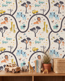 Détail du papier peint Savane, éléphants, girafes et jeeps dessinés de la savane, Wonderwall Casablanca