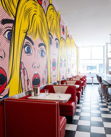 Fresque murale Starlettes dans un diner/café pop, papier peint panoramique sur mesure au Maroc, Wonderwall